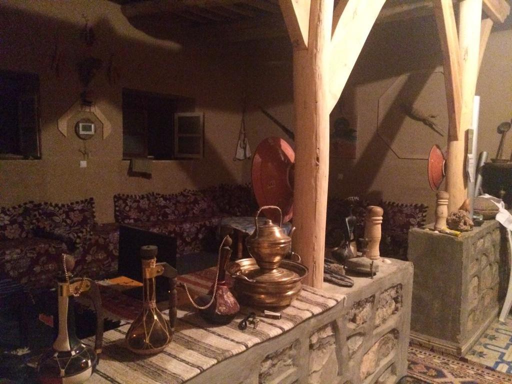 Gite D'Etape Traditionnel Berbere Ifri Exteriör bild